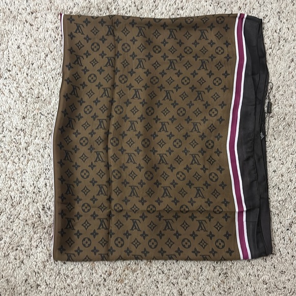 LV Silk Scarf Shawl Monogram Brown Tan Print - Picture 3 of 6